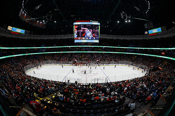 031125_ANAHEIM_DUCKS_0146