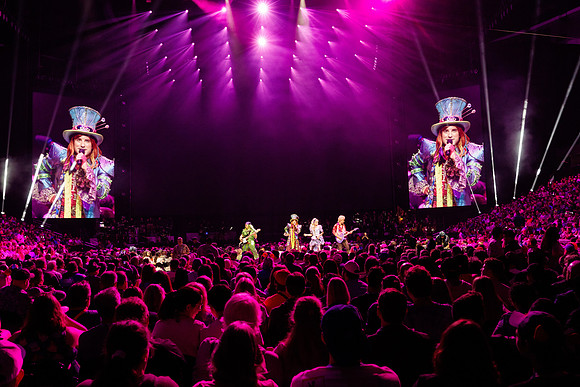 081024_HONDA_CENTER_0044