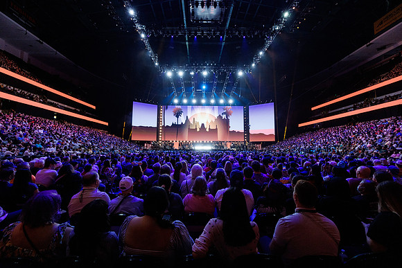 081024_HONDA_CENTER_0129