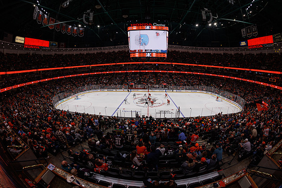 101624_ANAHEIM_DUCKS_1103