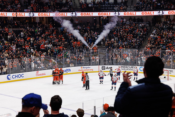 031125_ANAHEIM_DUCKS_1010