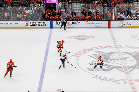 031125_ANAHEIM_DUCKS_1605