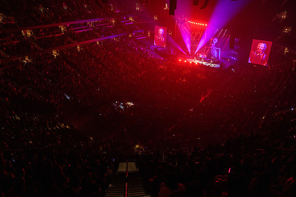 060124_HONDA_CENTER_0730