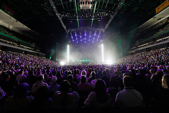 081024_HONDA_CENTER_0158