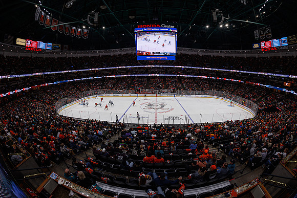 101624_ANAHEIM_DUCKS_1074