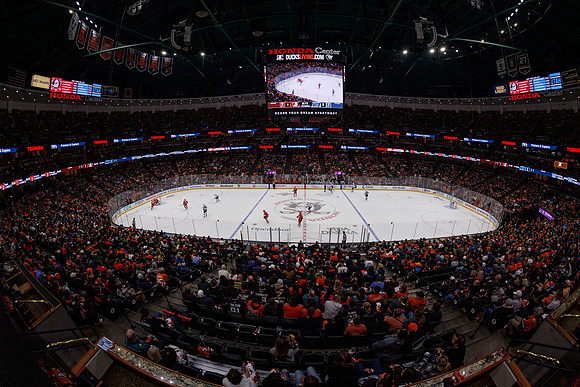 101624_ANAHEIM_DUCKS_0957