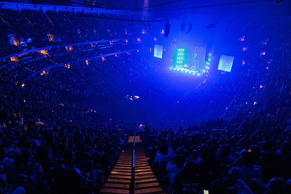 060124_HONDA_CENTER_0724