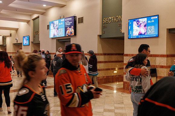 101624_ANAHEIM_DUCKS_0254