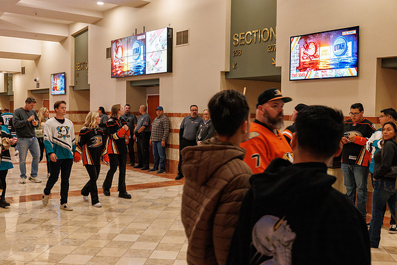 101624_ANAHEIM_DUCKS_0190