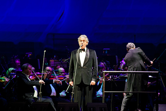 121111_Honda_Center_033