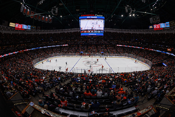 101624_ANAHEIM_DUCKS_1118