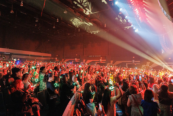 071325_OC_VIBE_240