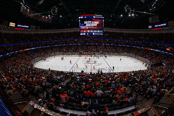 101624_ANAHEIM_DUCKS_1083