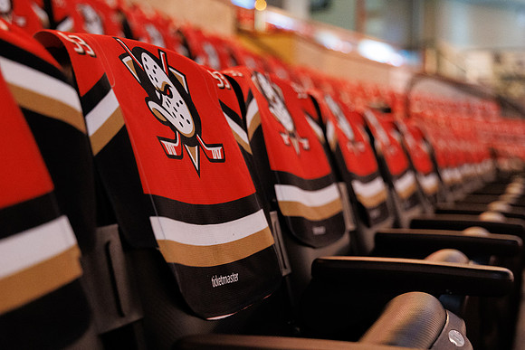101624_ANAHEIM_DUCKS_0002