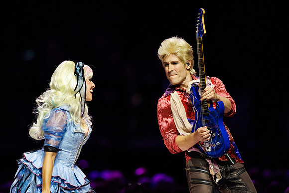 081024_HONDA_CENTER_0083