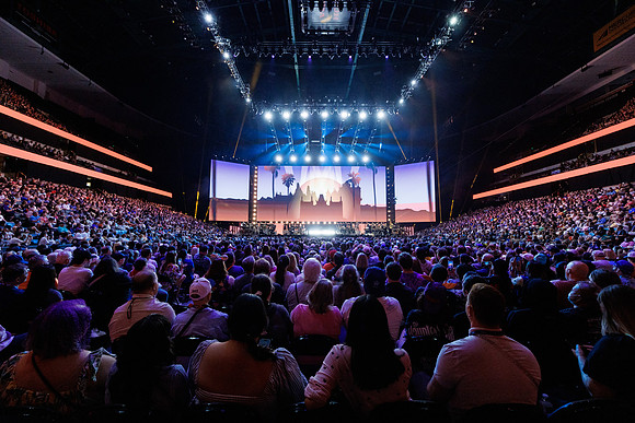 081024_HONDA_CENTER_0126