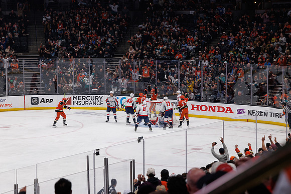 031125_ANAHEIM_DUCKS_0994