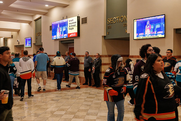 101624_ANAHEIM_DUCKS_0205