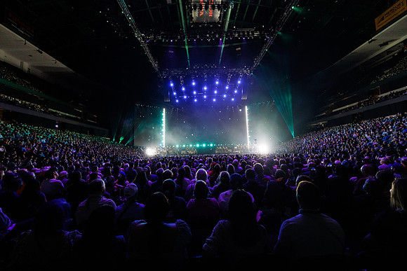 081024_HONDA_CENTER_0159