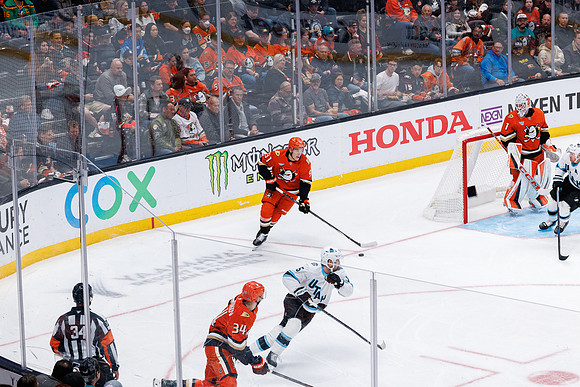 101624_ANAHEIM_DUCKS_0460