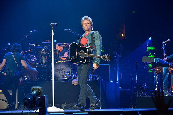 100913_HONDA_CENTER_0024