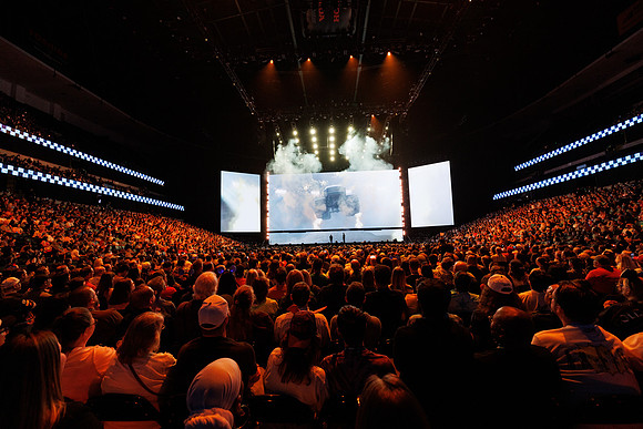 080924_HONDA_CENTER_0133