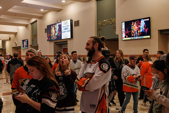 101624_ANAHEIM_DUCKS_0154