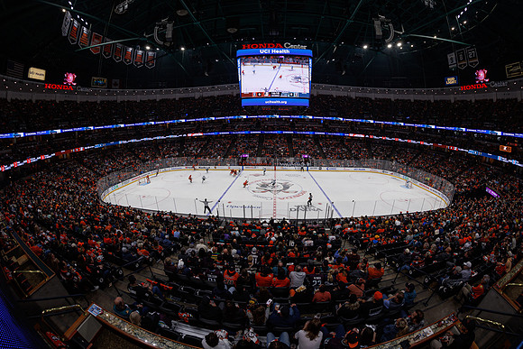 101624_ANAHEIM_DUCKS_0887