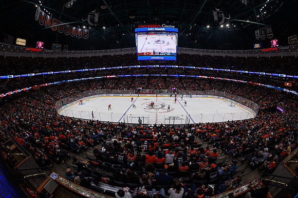 101624_ANAHEIM_DUCKS_0880