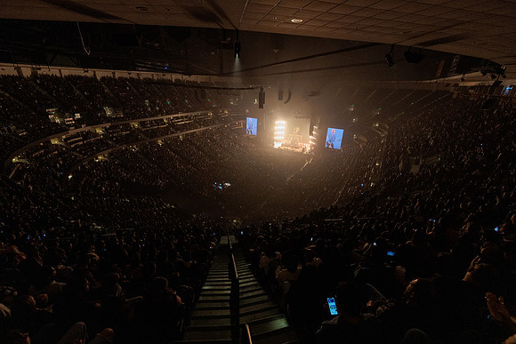060124_HONDA_CENTER_0703