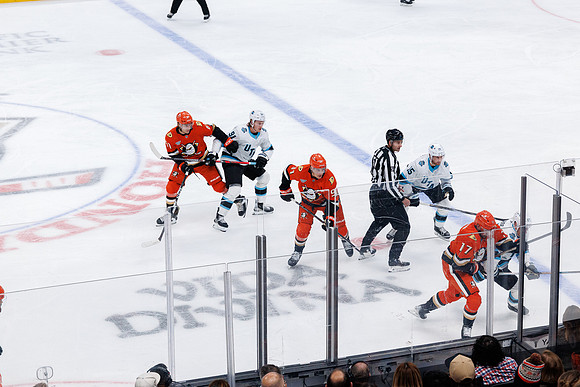 101624_ANAHEIM_DUCKS_0404