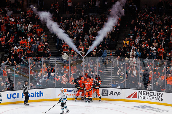 101624_ANAHEIM_DUCKS_0386