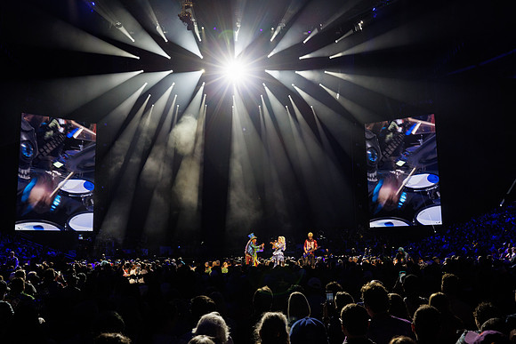 081024_HONDA_CENTER_0055