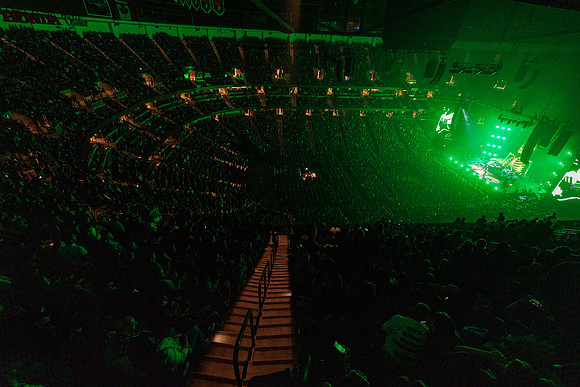 060124_HONDA_CENTER_0806