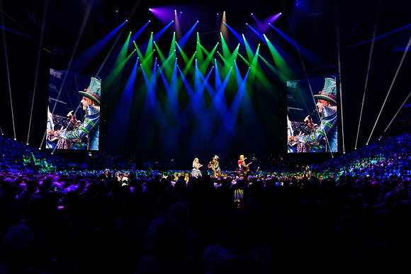 081024_HONDA_CENTER_0047