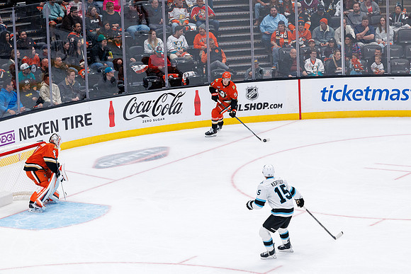 101624_ANAHEIM_DUCKS_0457