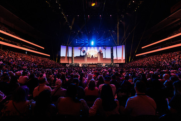 081024_HONDA_CENTER_0122