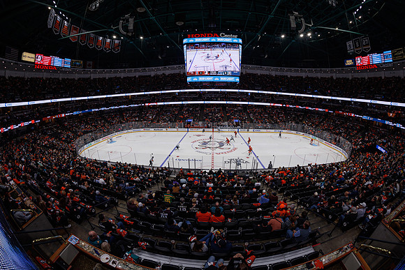 101624_ANAHEIM_DUCKS_1048