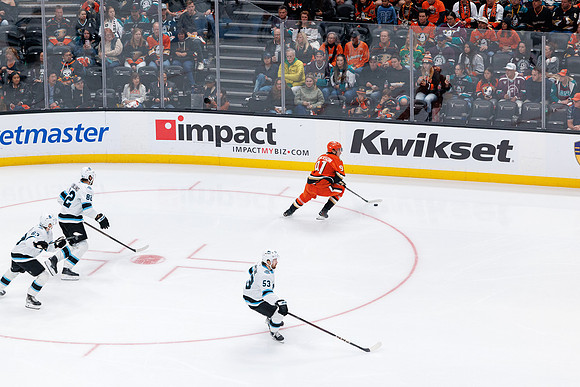 101624_ANAHEIM_DUCKS_0678