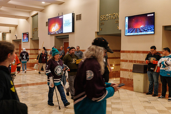 101624_ANAHEIM_DUCKS_0189