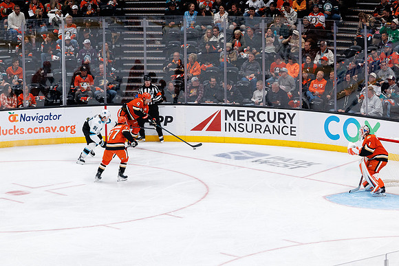 101624_ANAHEIM_DUCKS_0558