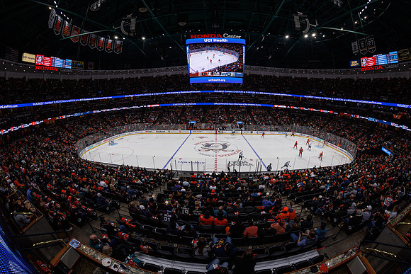 101624_ANAHEIM_DUCKS_1057