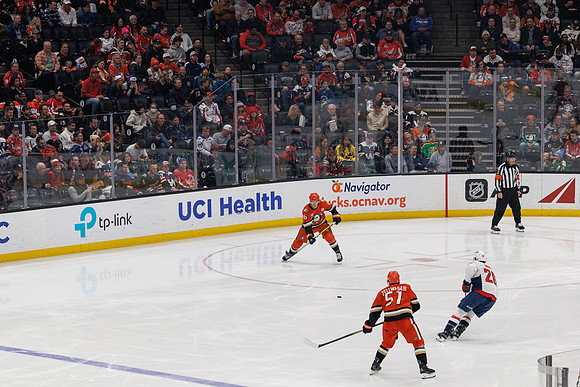 031125_ANAHEIM_DUCKS_1206