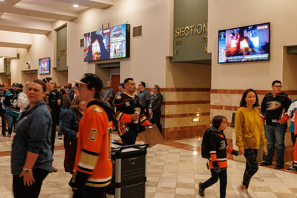 101624_ANAHEIM_DUCKS_0214