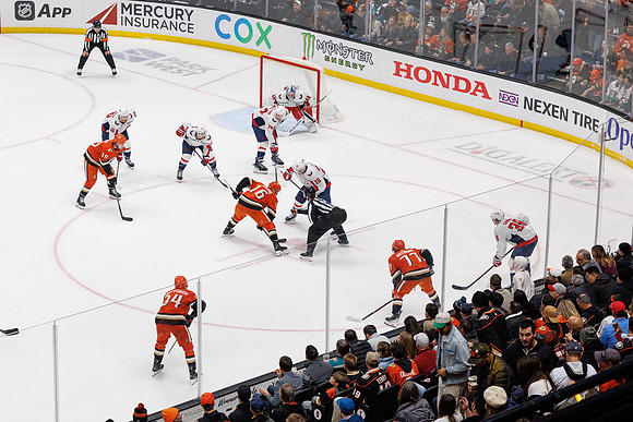 031125_ANAHEIM_DUCKS_1585