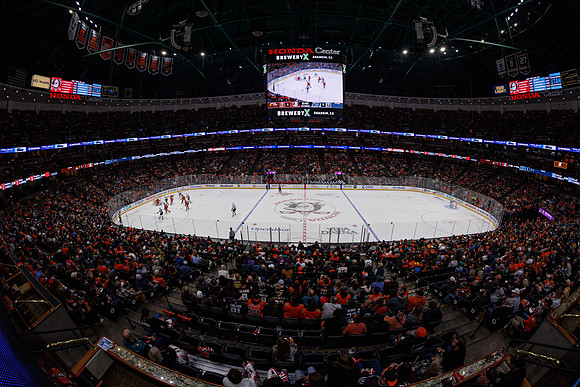 101624_ANAHEIM_DUCKS_0951