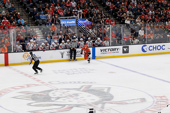 031125_ANAHEIM_DUCKS_1059