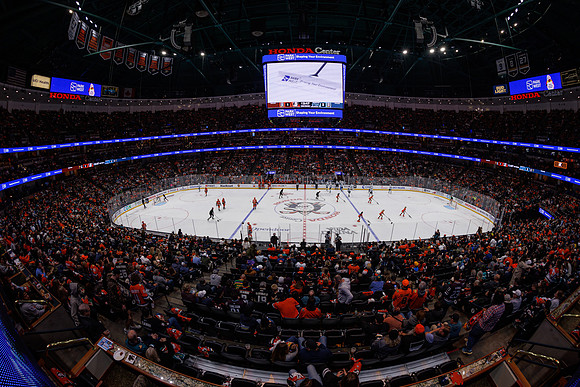 101624_ANAHEIM_DUCKS_1079