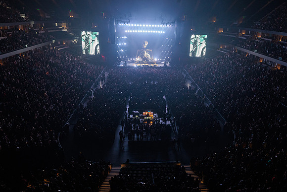 060124_HONDA_CENTER_0701