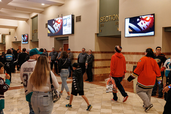 101624_ANAHEIM_DUCKS_0221